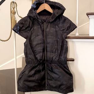 Lulu lemon quilted vest, size S